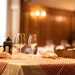 Schweizerhof Hotel 3*