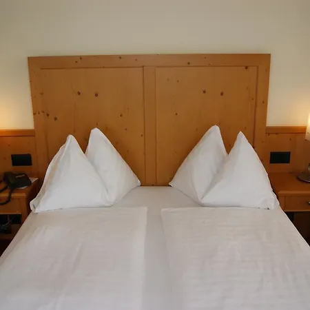 Schweizerhof Hotel
