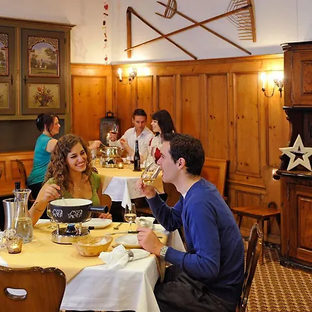 Schweizerhof Отель Энгельберг