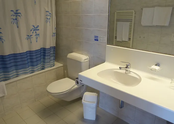 Schweizerhof Hotel 3*