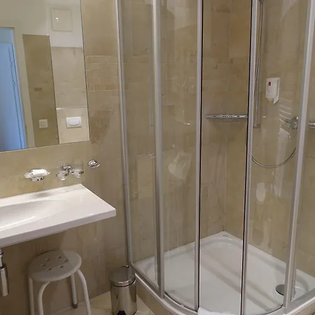 Schweizerhof 3* אנגלברג