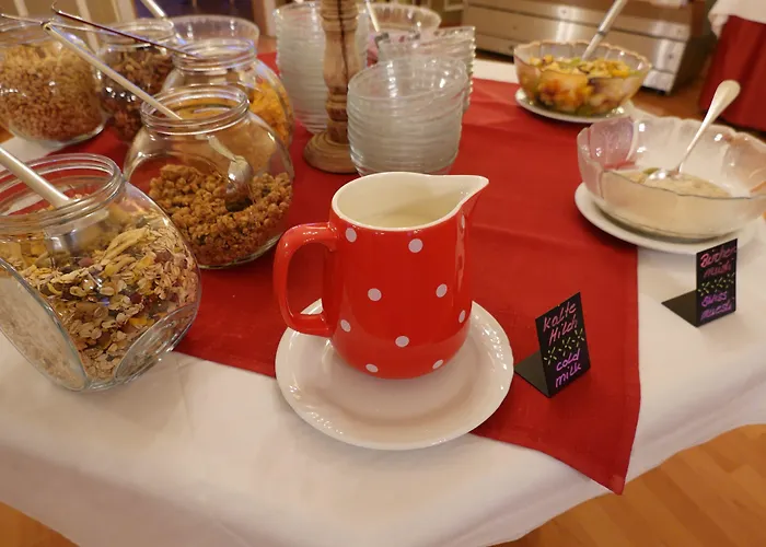 Schweizerhof Hotel 3*