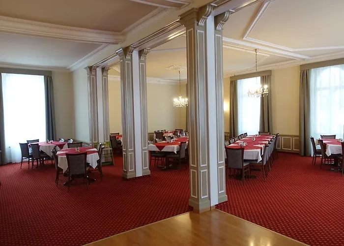 Schweizerhof Hotel 3*